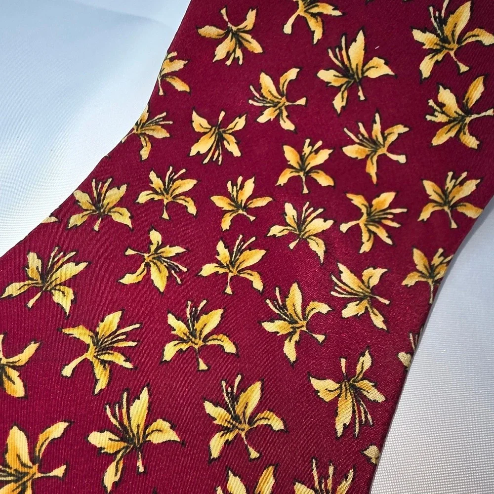 J Garcia Mens Silk‎ Necktie Burgundy Yellow Lily Floral Stonehenge Made in USA